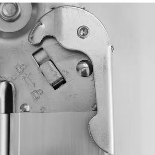 hinge handle