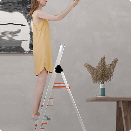 ALUMINUM-STEP-LADDER